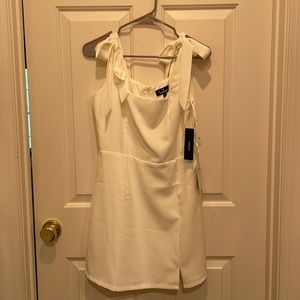 REALLY CUTE dress from lulus in the color white and great for summer!